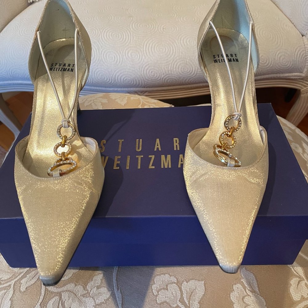 Stuart Weitzman Duchess Pump Taupe Satin 6 1/2 M